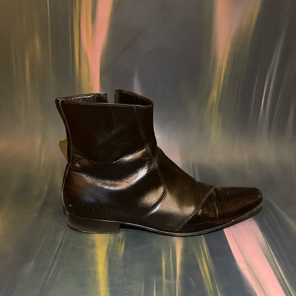 Dior Chelsea Boots - Picture 2 of 6